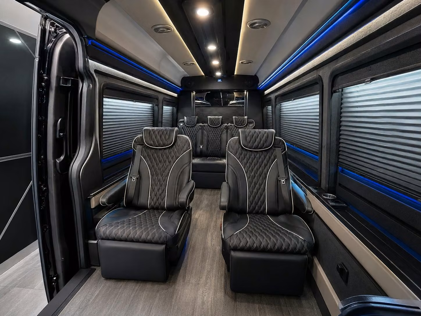 corporate and group cruise transfers from lake forest