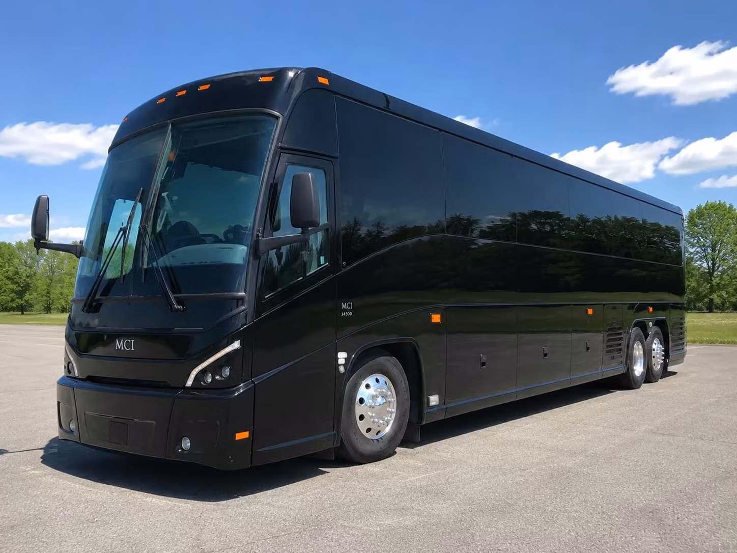 executive airport transfers between lake forest and john wayne airport