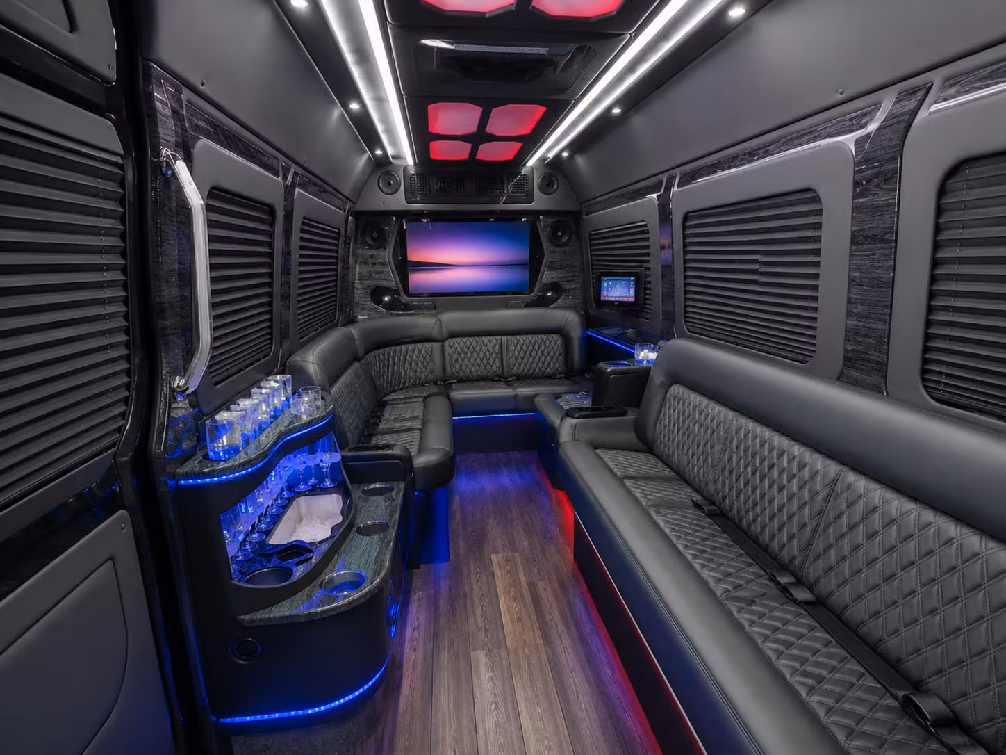 look to charterbusrentallakeforestca com for recurring government shuttle contracts and long term transportation planning in lake forest